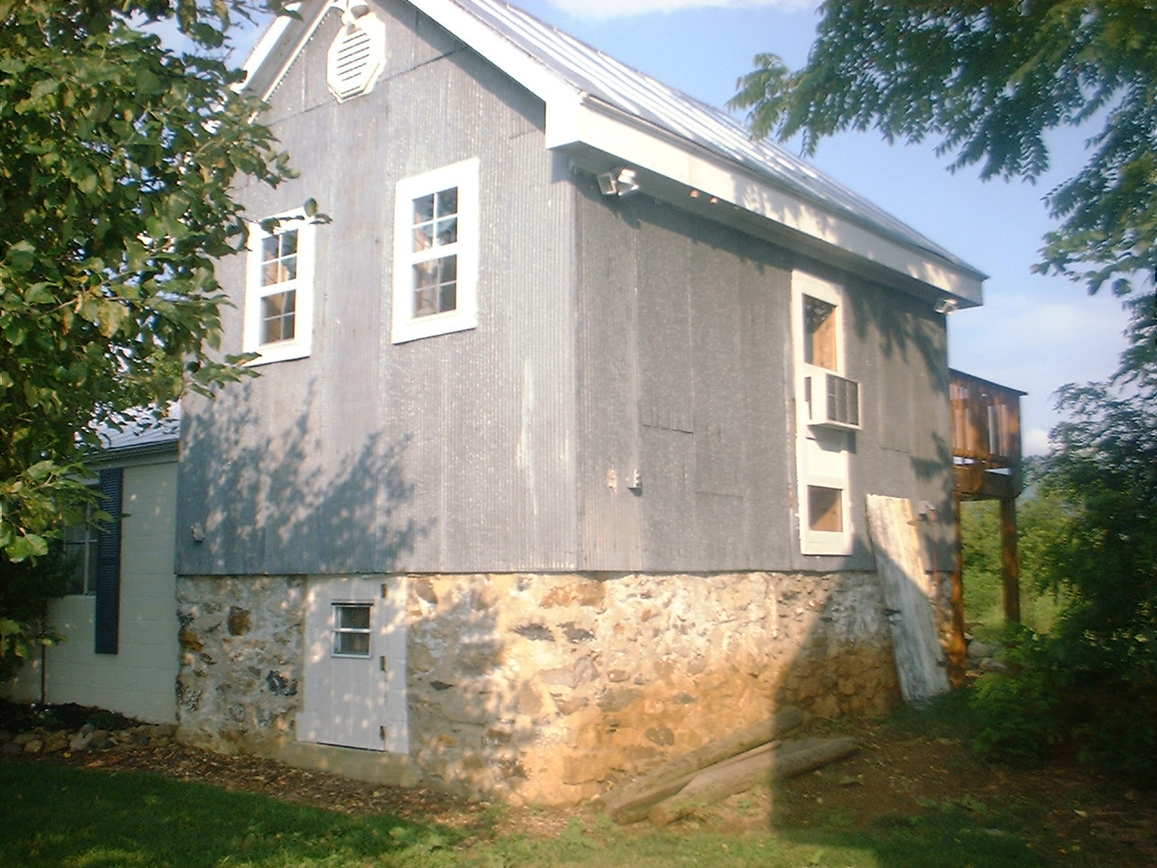 Front of Ice House